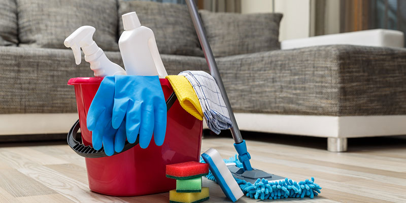 Choosing Between a Monthly or Weekly Cleaning Service